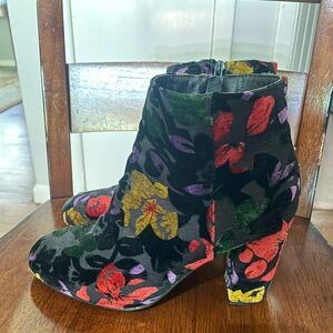 Floral Velvet Ankle Boots - Multicolor